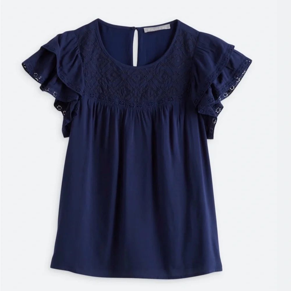 NWT Daniel Rainn Sz L Neriah Blouse Eyelet Yoke Flutter Sleeve Top - Navy